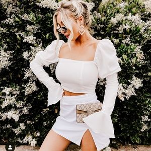 Miss Lola Puffy sleeve crop